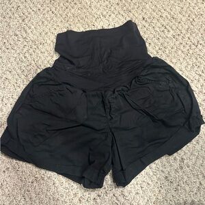 Maternity shorts